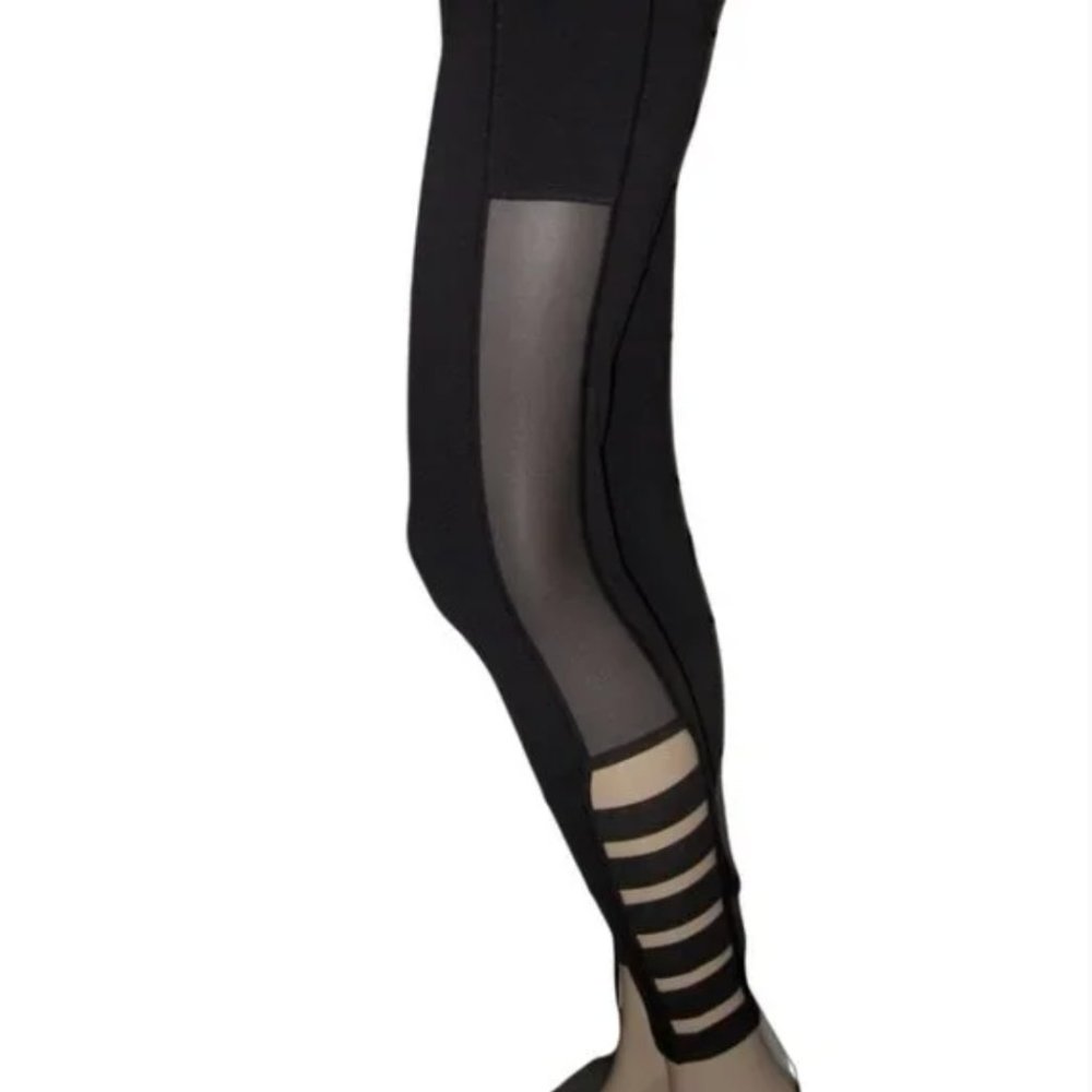 Victoria Sport Mesh Leggings